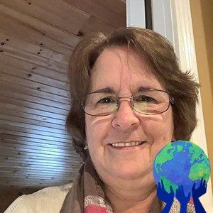 Meet your Posher, Laurie